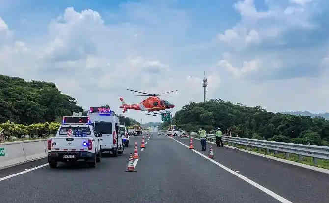 赤峰高速公路汽车救援案例